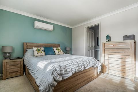 35 Atherston, Bristol, BS30 8YB