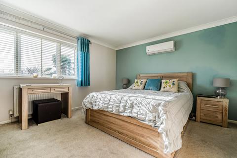 35 Atherston, Bristol, BS30 8YB