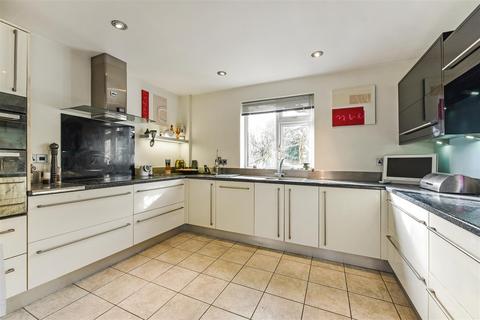 4 bedroom detached house for sale, The Hermitage, North Mundham, Chichester