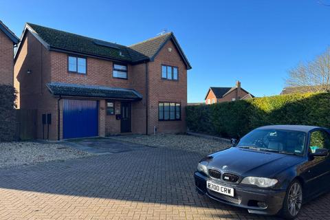 5 bedroom detached house for sale, Heyford Court, Mildenhall IP28