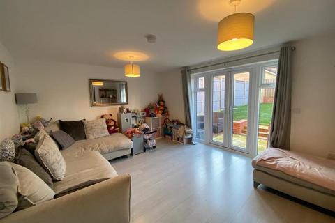 9 Beeching Close, Stowmarket, IP14 1XF