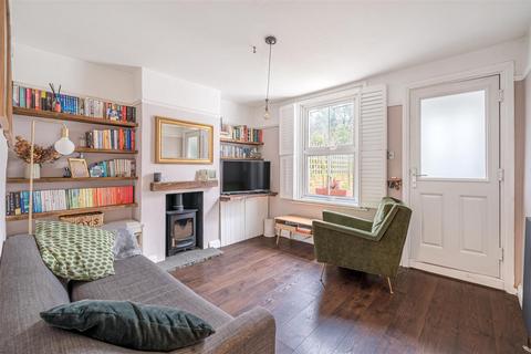 2 bedroom cottage for sale, St. Leonards Road, Surbiton