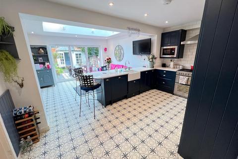 33 Dark Lane, Kinver, Stourbridge, DY7 6JB