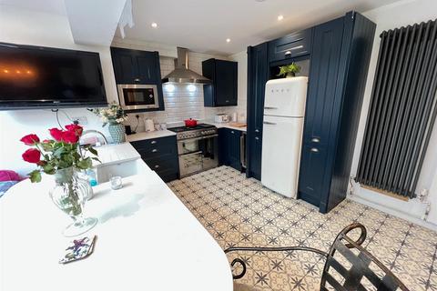 33 Dark Lane, Kinver, Stourbridge, DY7 6JB