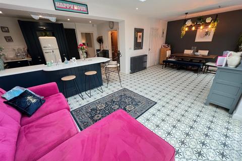 33 Dark Lane, Kinver, Stourbridge, DY7 6JB