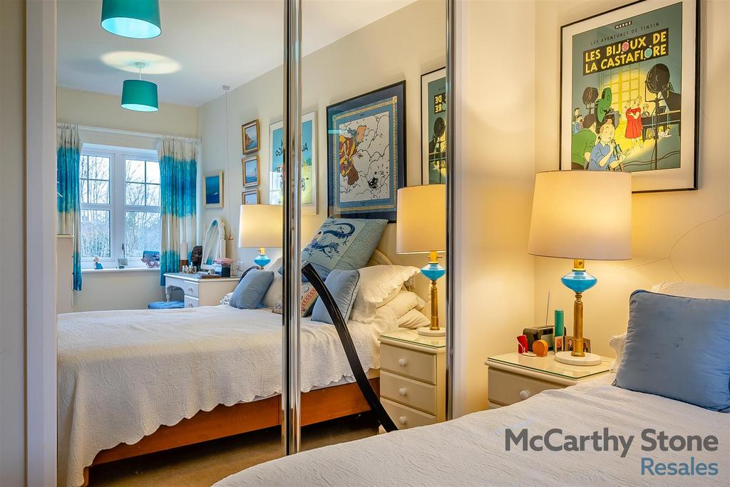 8632932-interior16.jpg