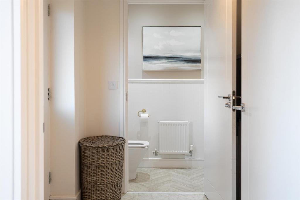 Guest cloakroom