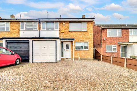 3 bedroom semi-detached house for sale, The Crest, Leigh-On-Sea