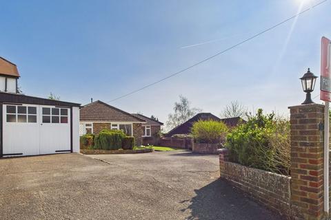 32 The Heights, Worthing, BN14 0AJ
