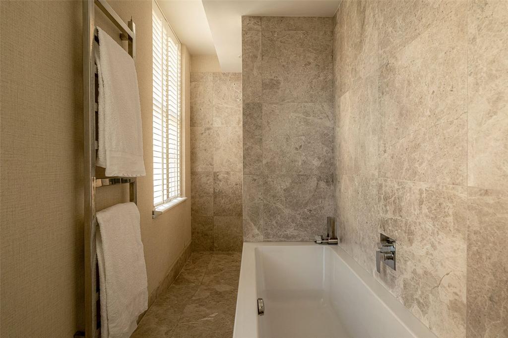 Principal Bathroom