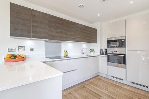 2 bedroom flat for sale, Hanbury Road, Acton