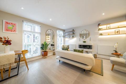 2 bedroom flat for sale, Dawes Road, Fulham