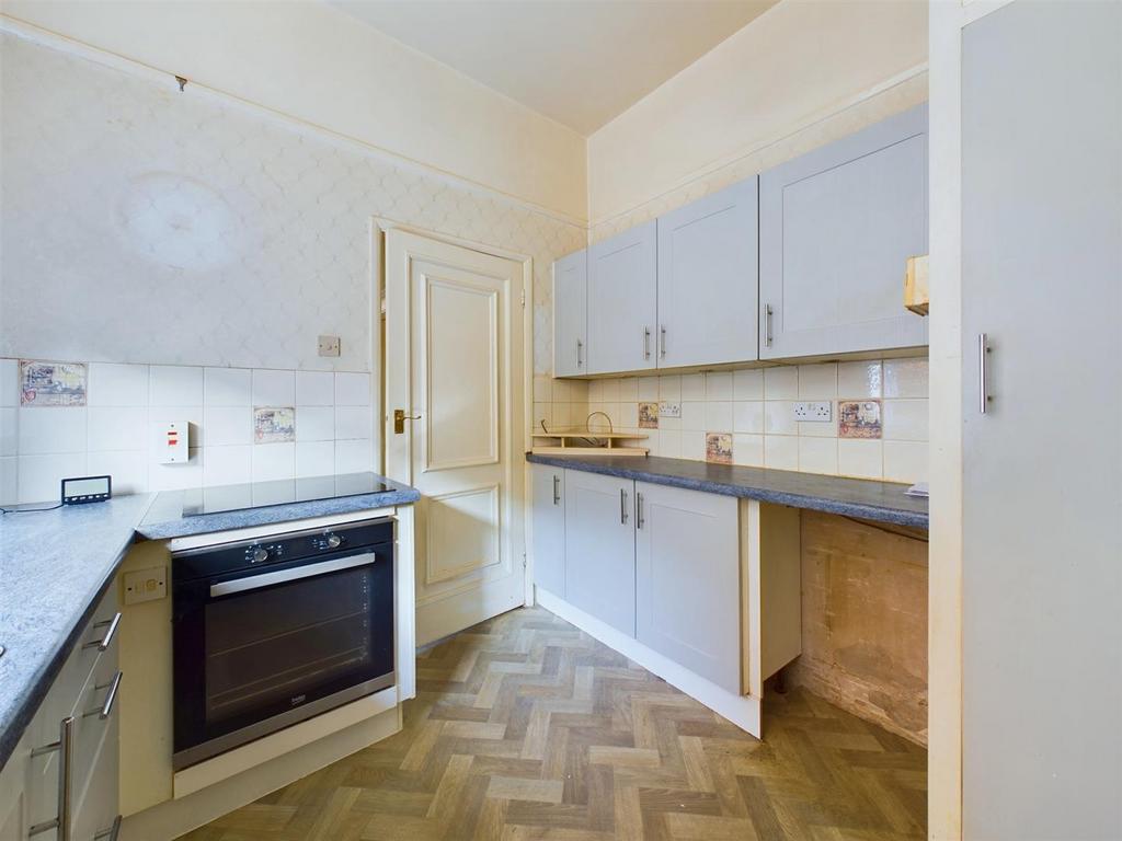 Kitchen: