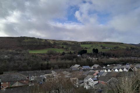 3 bedroom house to rent, Grand View Terrace, Tonypandy