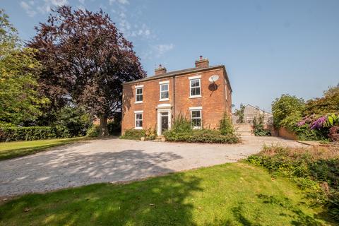 4 bedroom country house for sale, Mythop Road, Blackpool, FY4
