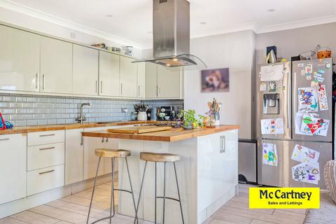 26 Burns Crescent, Chelmsford, CM2 0TS