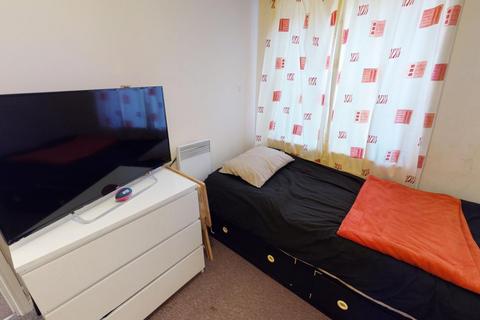 2 bedroom flat for sale, ULVERSTON, purfleet, RM19