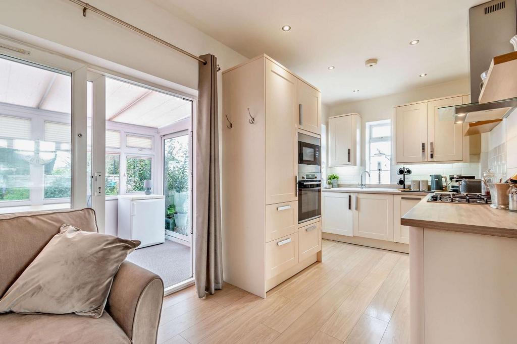 8533823-interior10-800.jpg