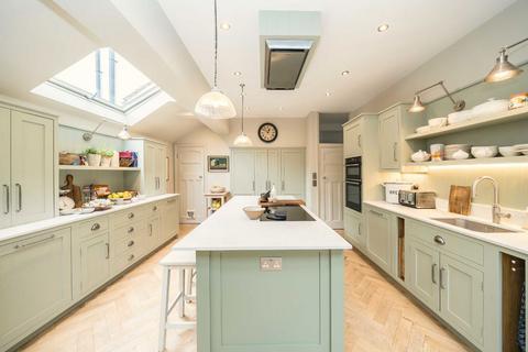 15 Abbotswood Road, London, SW16 1AJ
