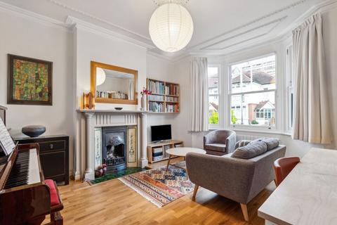 4 bedroom terraced house for sale, Nimrod Road, London SW16