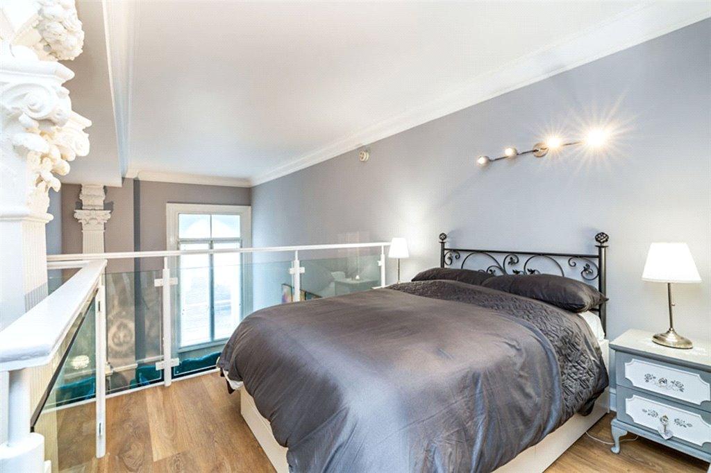 Apartment in Southampton, St Mary's - More