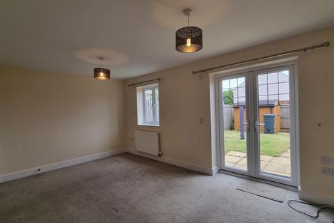 3 bedroom terraced house to rent, 7 Bennett Drive, Hagley