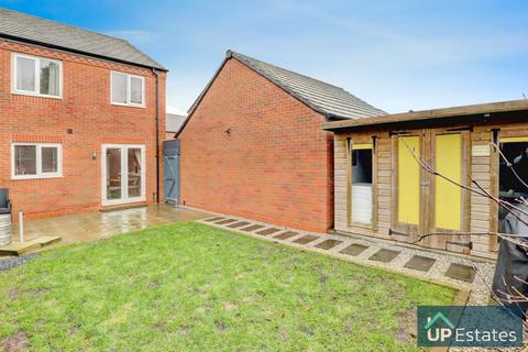6 Ashtree Close, Nuneaton, CV11 6WT
