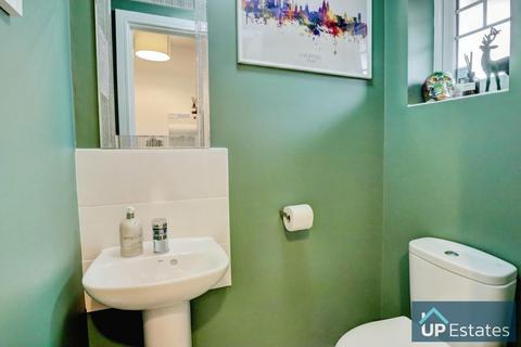6 Ashtree Close, Nuneaton, CV11 6WT