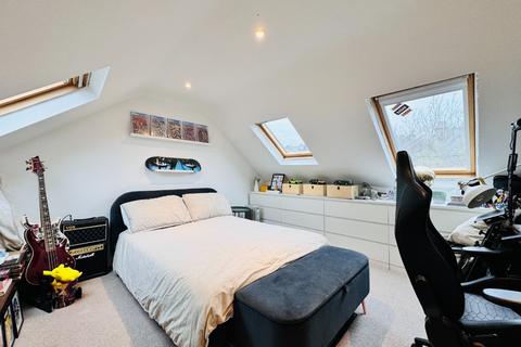 33 Tormount Road, London, SE18 1QD