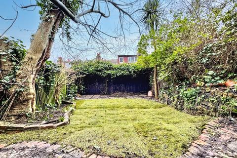 33 Tormount Road, London, SE18 1QD