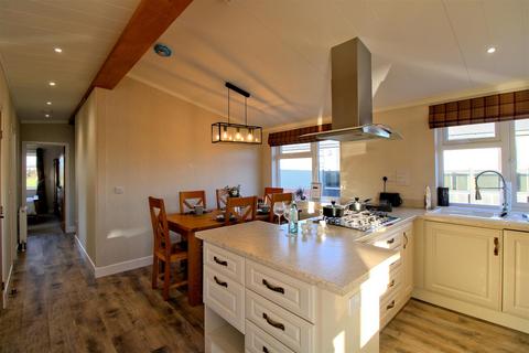 3 bedroom chalet for sale, South Beach Road, Searles Leisure Resort, Hunstanton