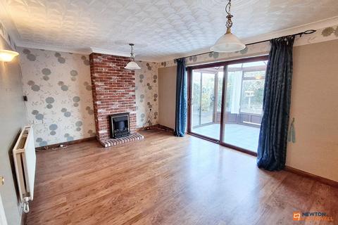 32 Ambleside Gardens, Gunthorpe, Peterborough, PE4 7ZY