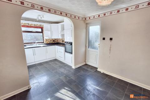 32 Ambleside Gardens, Gunthorpe, Peterborough, PE4 7ZY