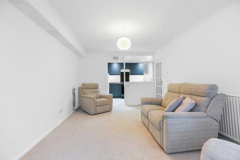 1 bedroom flat to rent, Kingsmere, London Road, Brighton, BN1