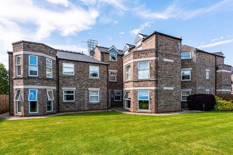 2 bedroom apartment for sale, West Grange Court, York