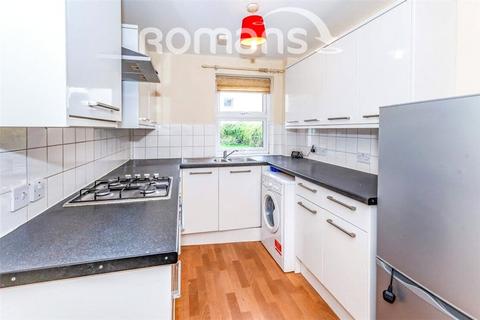 1 bedroom maisonette to rent, Wyatt Road, Staines-upon-Thames, Spelthorne, TW18