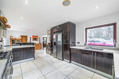 6 bedroom detached house for sale, Broadway Road, Surrey GU20