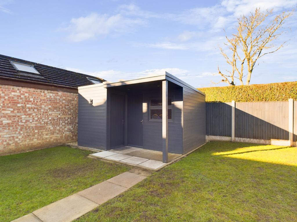 Garden Outbuilding