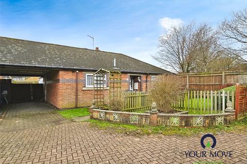 3 bedroom bungalow for sale, Cygnet Way, Kent TN23