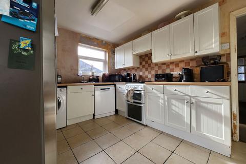 4 bedroom semi-detached bungalow for sale, Hawes Avenue, Ramsgate CT11