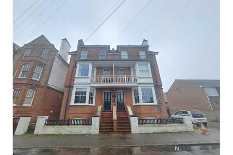 2 bedroom flat to rent, Marilyn Court, Ethelred Road, Westgate On Sea CT8