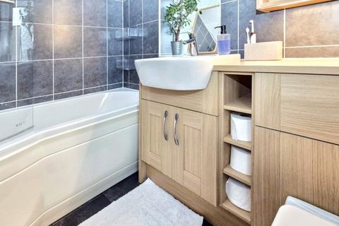 4 Bawn Approach, Leeds, LS12 5BZ