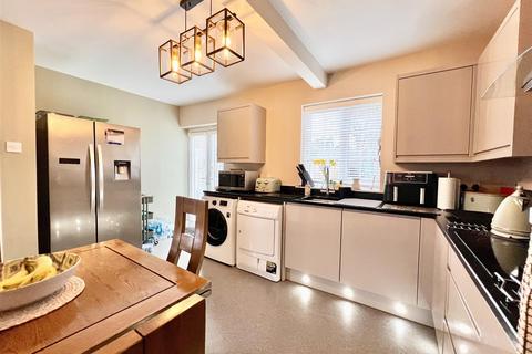 3 bedroom semi-detached house for sale, Worlds End Lane, Birmingham