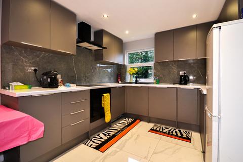 4 bedroom bungalow for sale, Peterborough Road, Whittlesey PE7