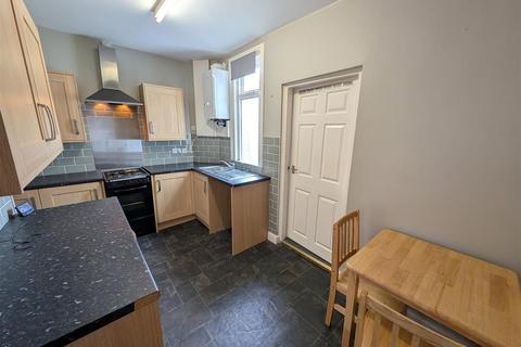 2 bedroom terraced house to rent, Sedgwick Street, Darlington