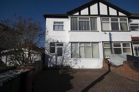Middleton Avenue, Chingford E4