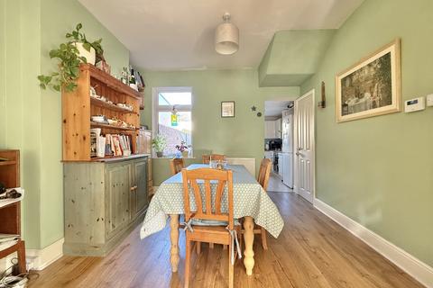 16 Nelson Road, Exeter, EX4 1BG