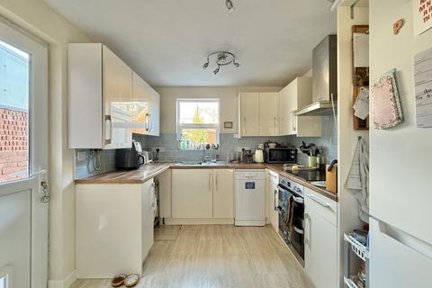 16 Nelson Road, Exeter, EX4 1BG