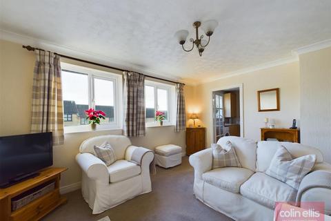 2 bedroom flat for sale, Scholes Park Road, Scarborough
