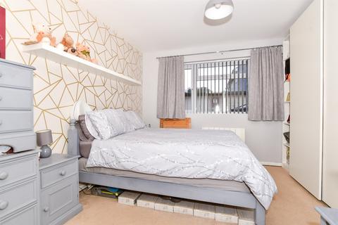 1 bedroom ground floor flat for sale, Park Avenue, Maidstone, Kent